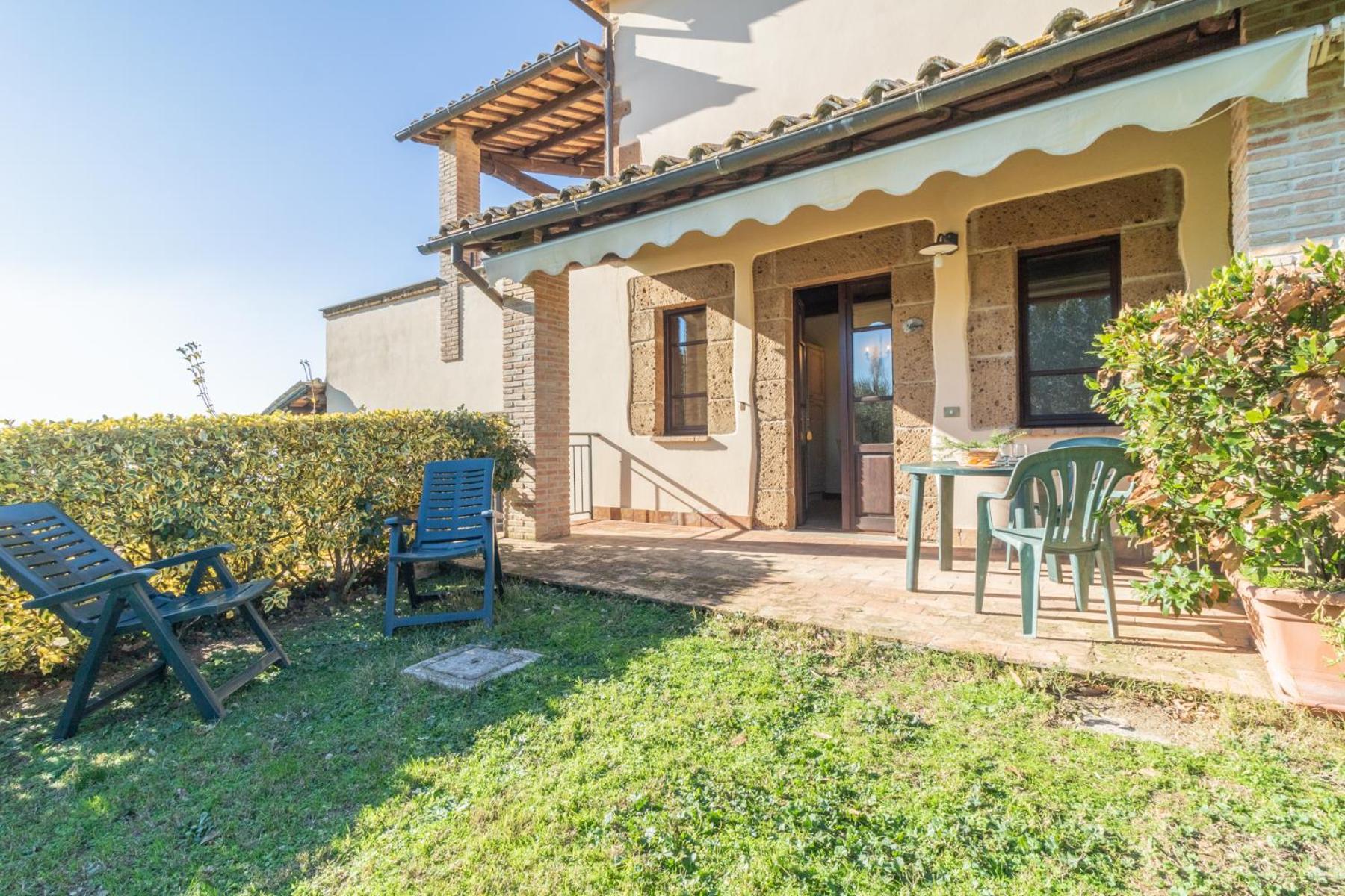 Agri Relais Il Poderaccio Di Bolsena Bagian luar foto