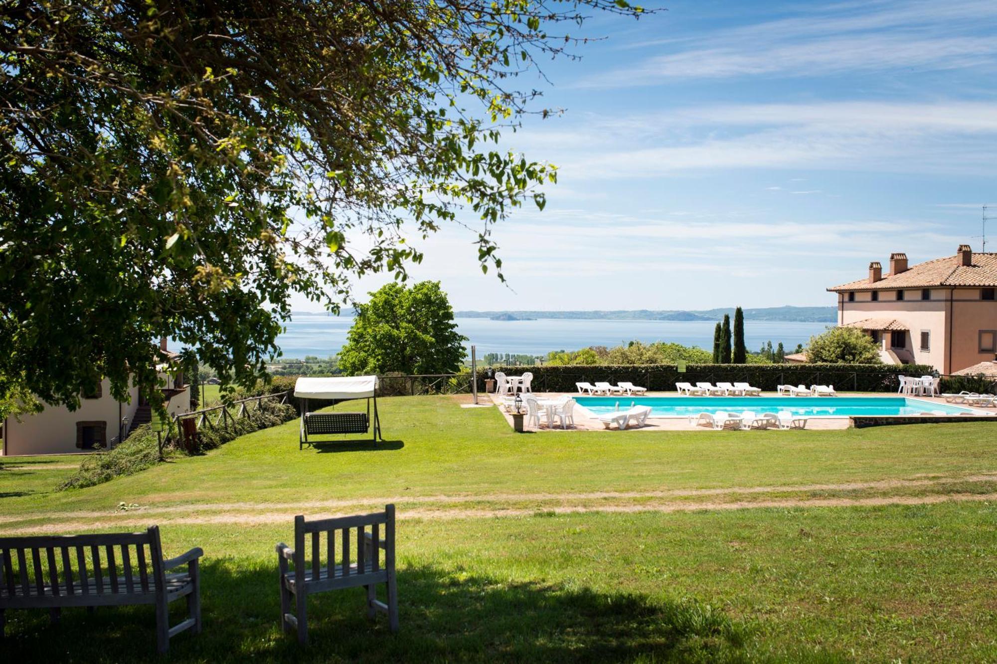 Agri Relais Il Poderaccio Di Bolsena Bagian luar foto