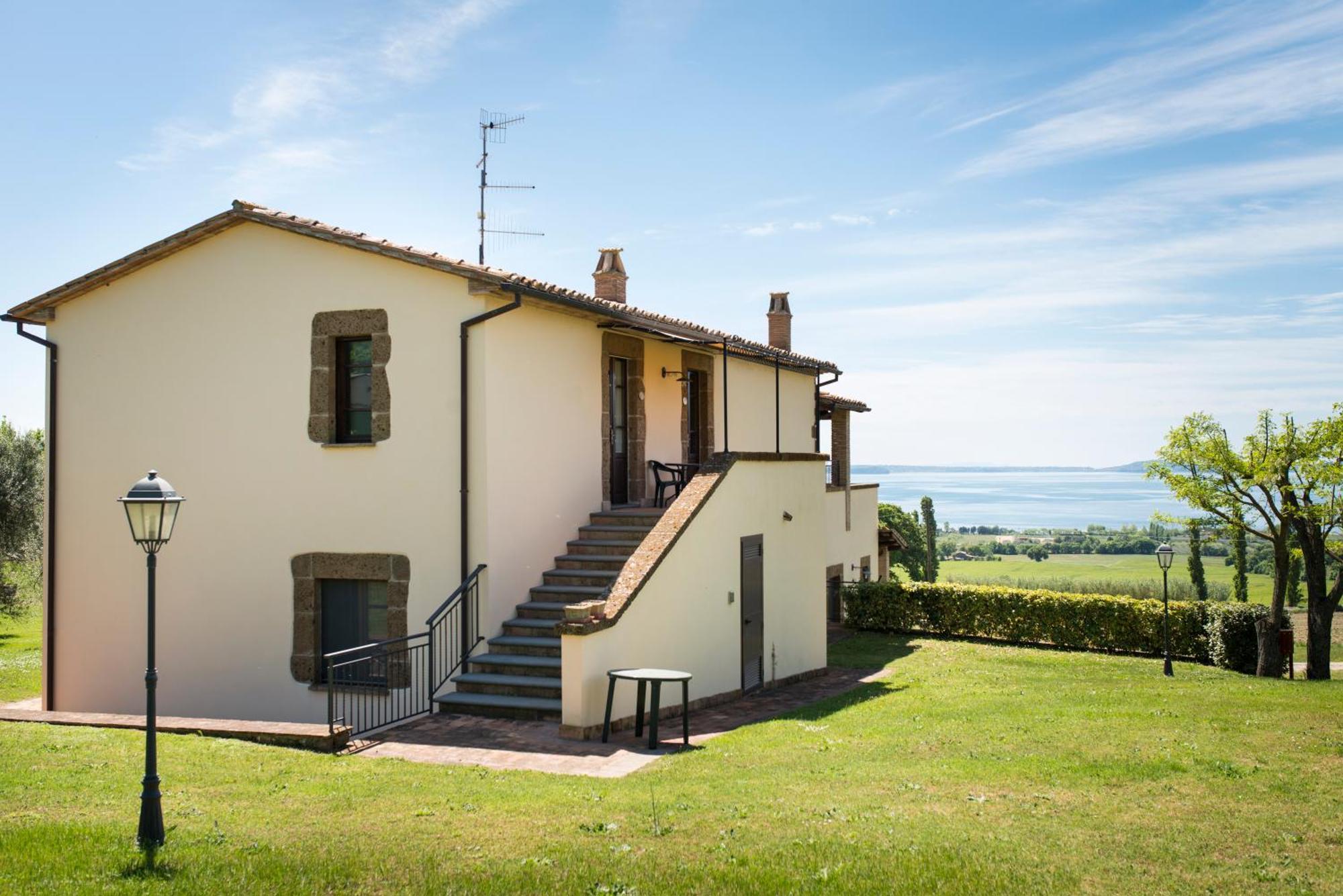 Agri Relais Il Poderaccio Di Bolsena Bagian luar foto