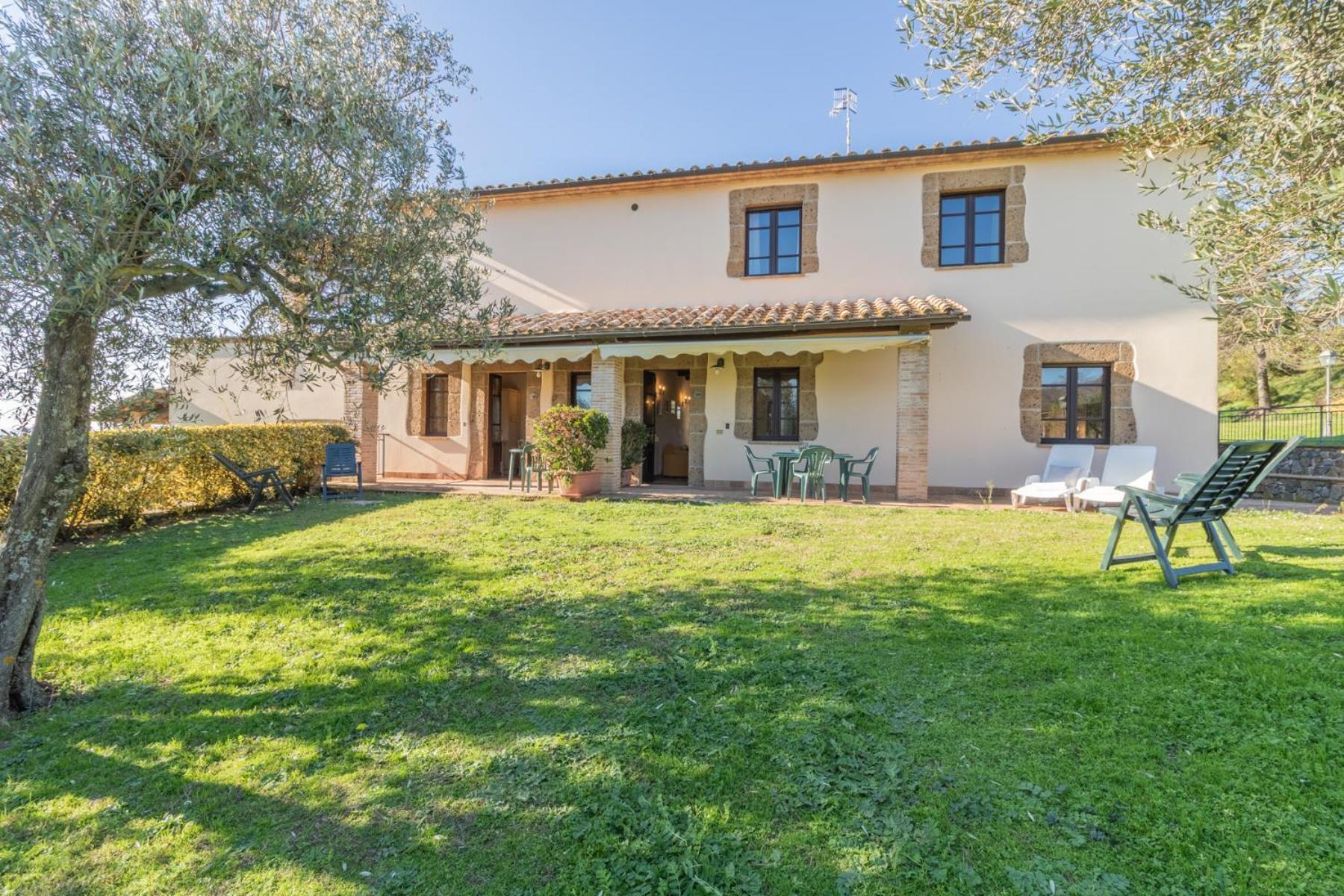 Agri Relais Il Poderaccio Di Bolsena Bagian luar foto