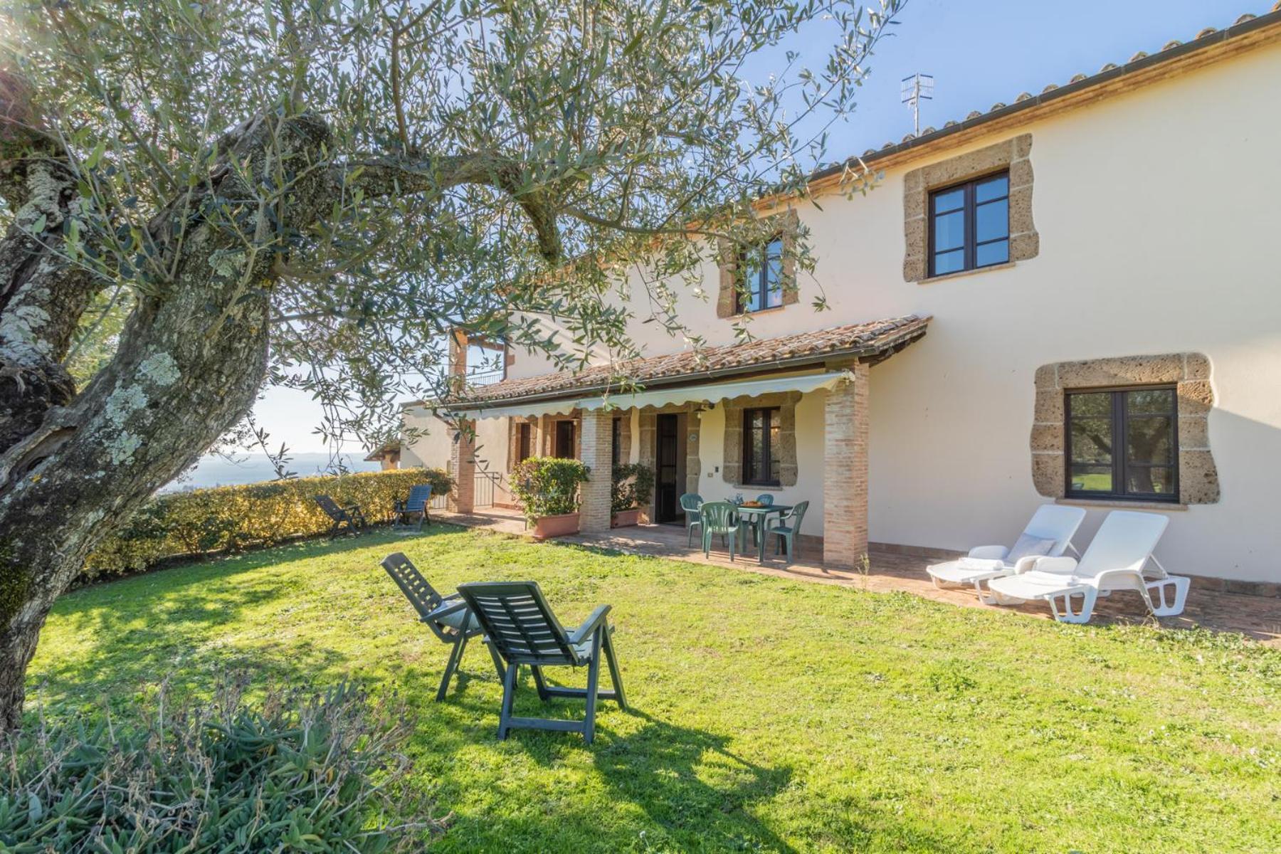 Agri Relais Il Poderaccio Di Bolsena Bagian luar foto