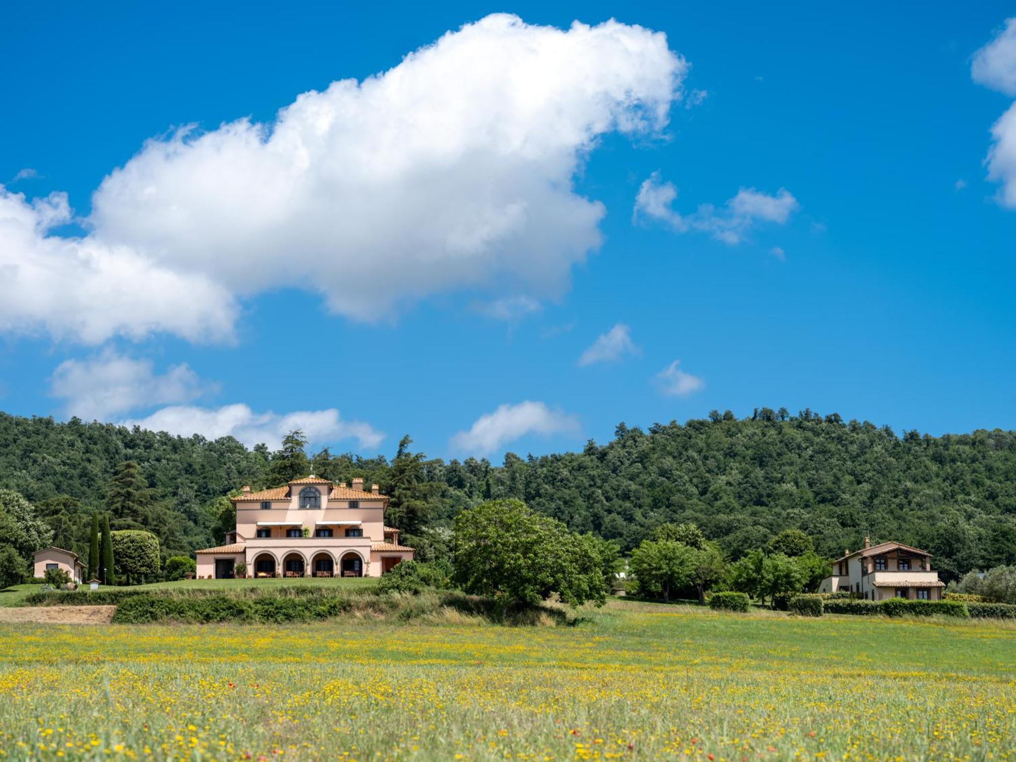 Agri Relais Il Poderaccio Di Bolsena Bagian luar foto
