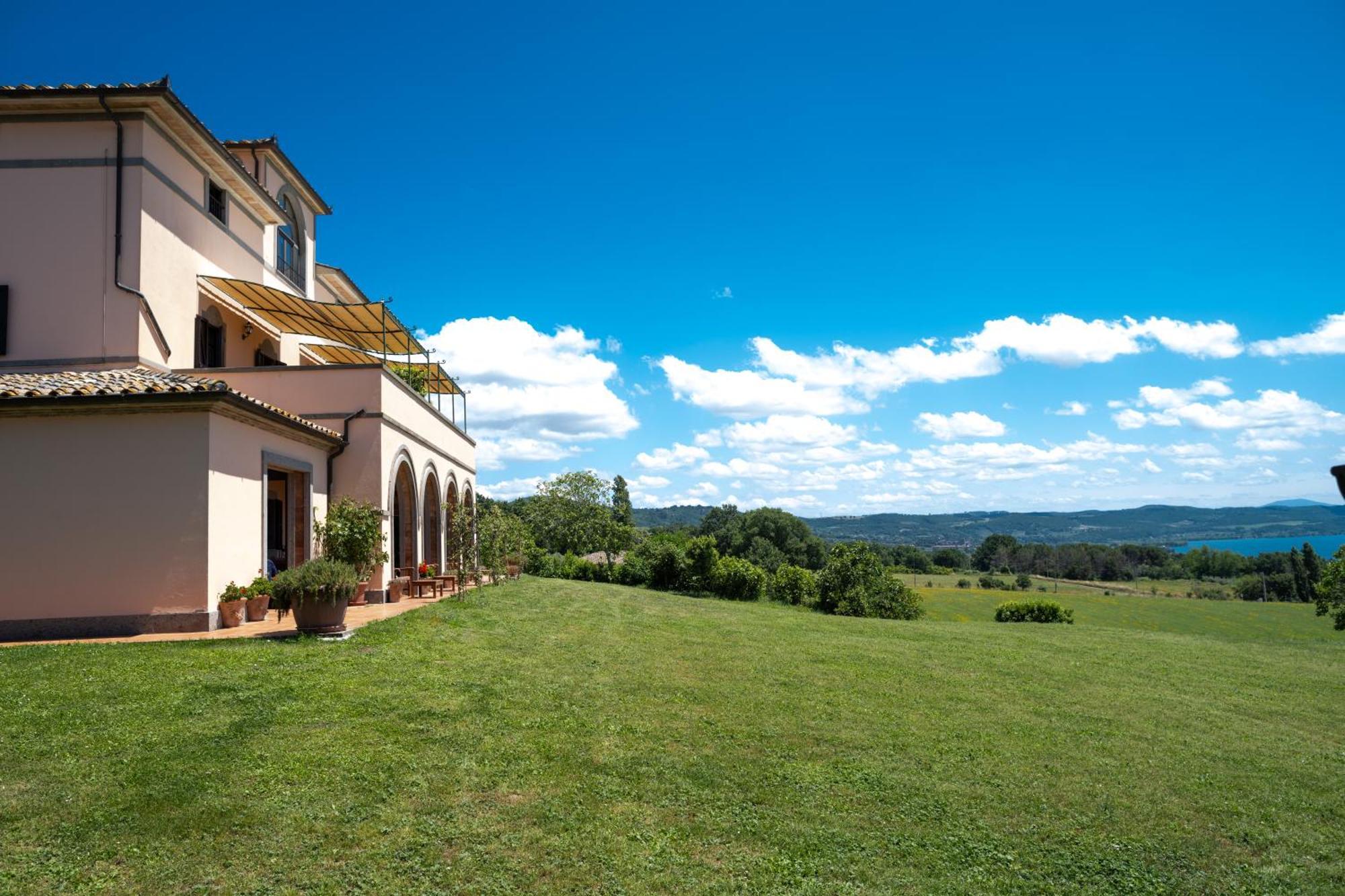 Agri Relais Il Poderaccio Di Bolsena Bagian luar foto